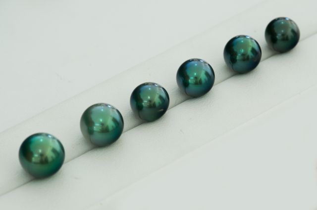 tahitian pearl necklace