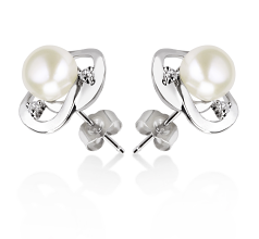 7-8mm AA Quality Freshwater Cultured Pearl Earring Pair in Katie Heart White