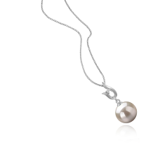 9-10mm AAAA Quality Freshwater Cultured Pearl Pendant in Samantha White